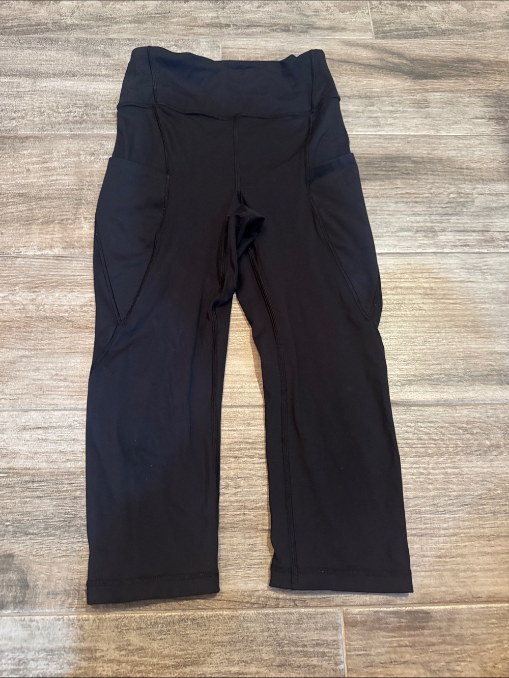lululemon athletica Black Cropped Leggings with Side Pockets